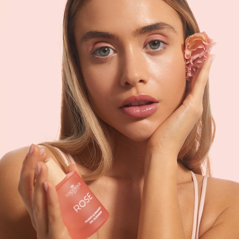 Почистващо масло за лице с подхранващ и подмладяващ ефект COCOSOLIS ROSE Purify & Nourish Oil Cleanser