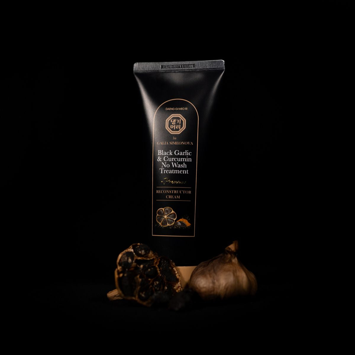 Реконструктор за увредена и цъфтяща коса с черен чесън и куркумин DOORI Black Garlic & Curcumin Cream Premium Reconstructor