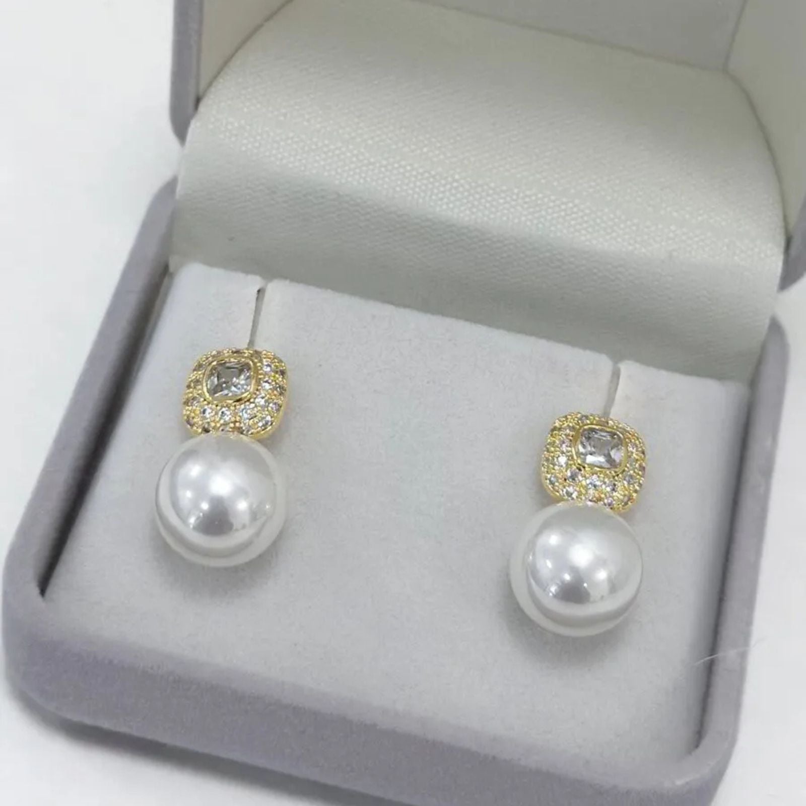 Комплект колие и обеци Salise Mia Collection