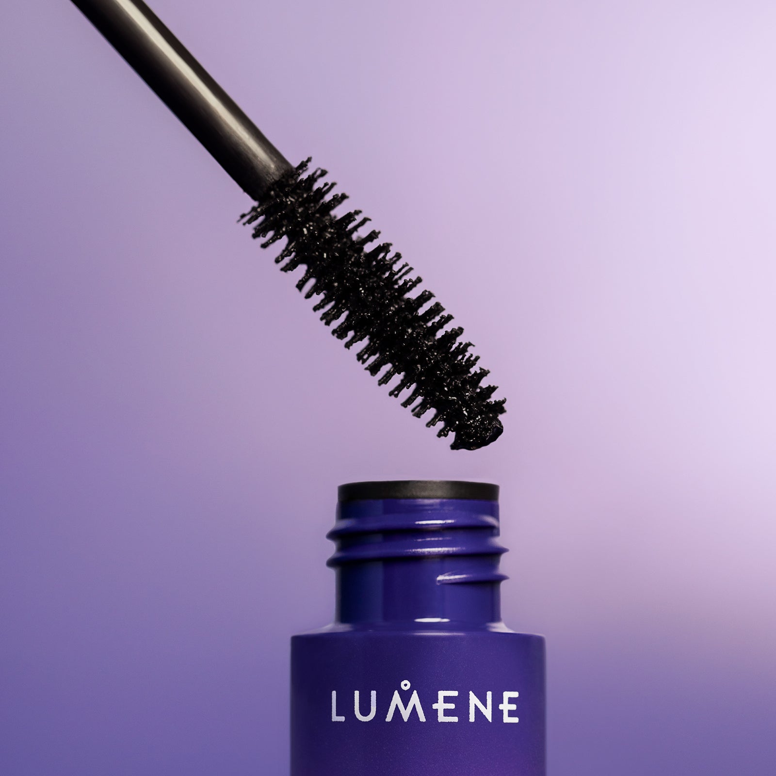 Спирала за обем LUMENE Wild Forces Volume Mascara