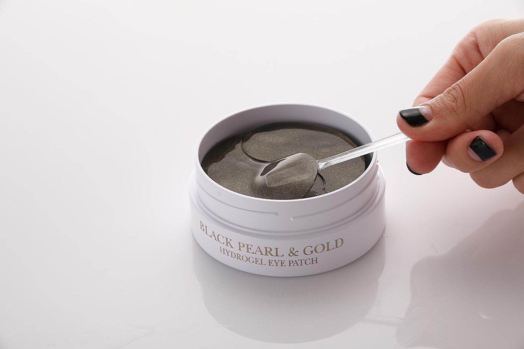 Хидрогел пачове с черни перли и златни частици Petitfee