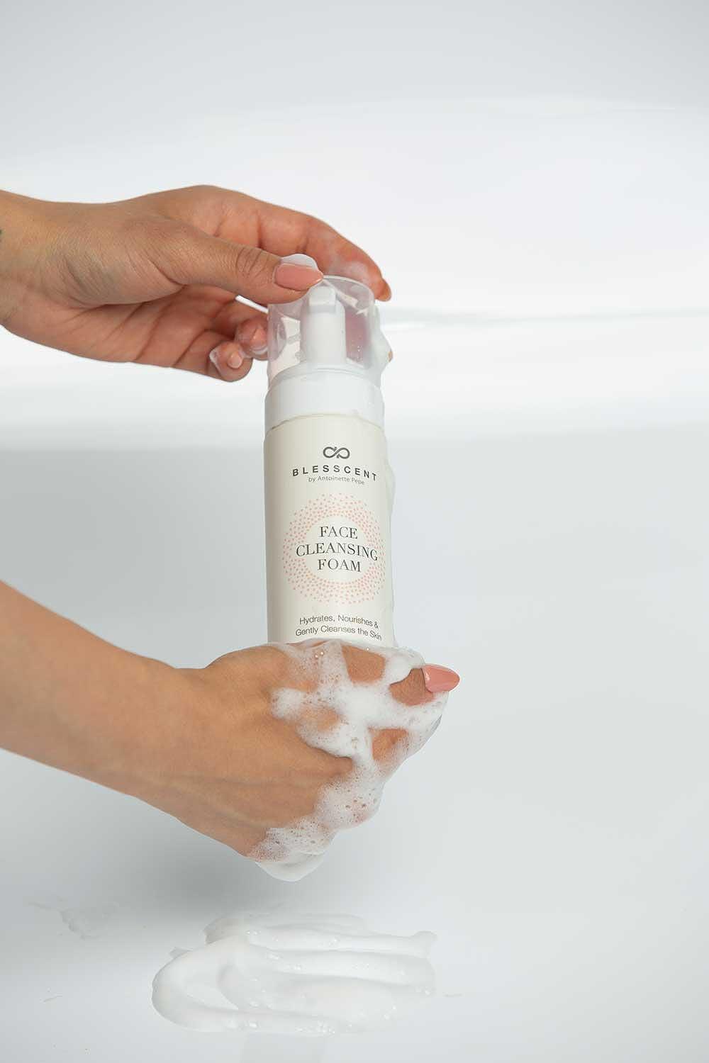 Почистваща пяна за лице Blesscent by Antoinette Pepe