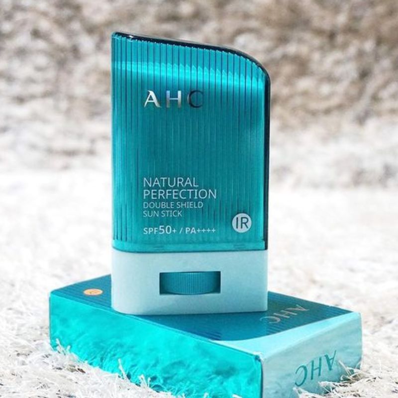 Анти-ейдж слънцезащитен балсам-стик SPF50 AHC Natural Perfection Fresh Sun Stick SPF50+ (green)