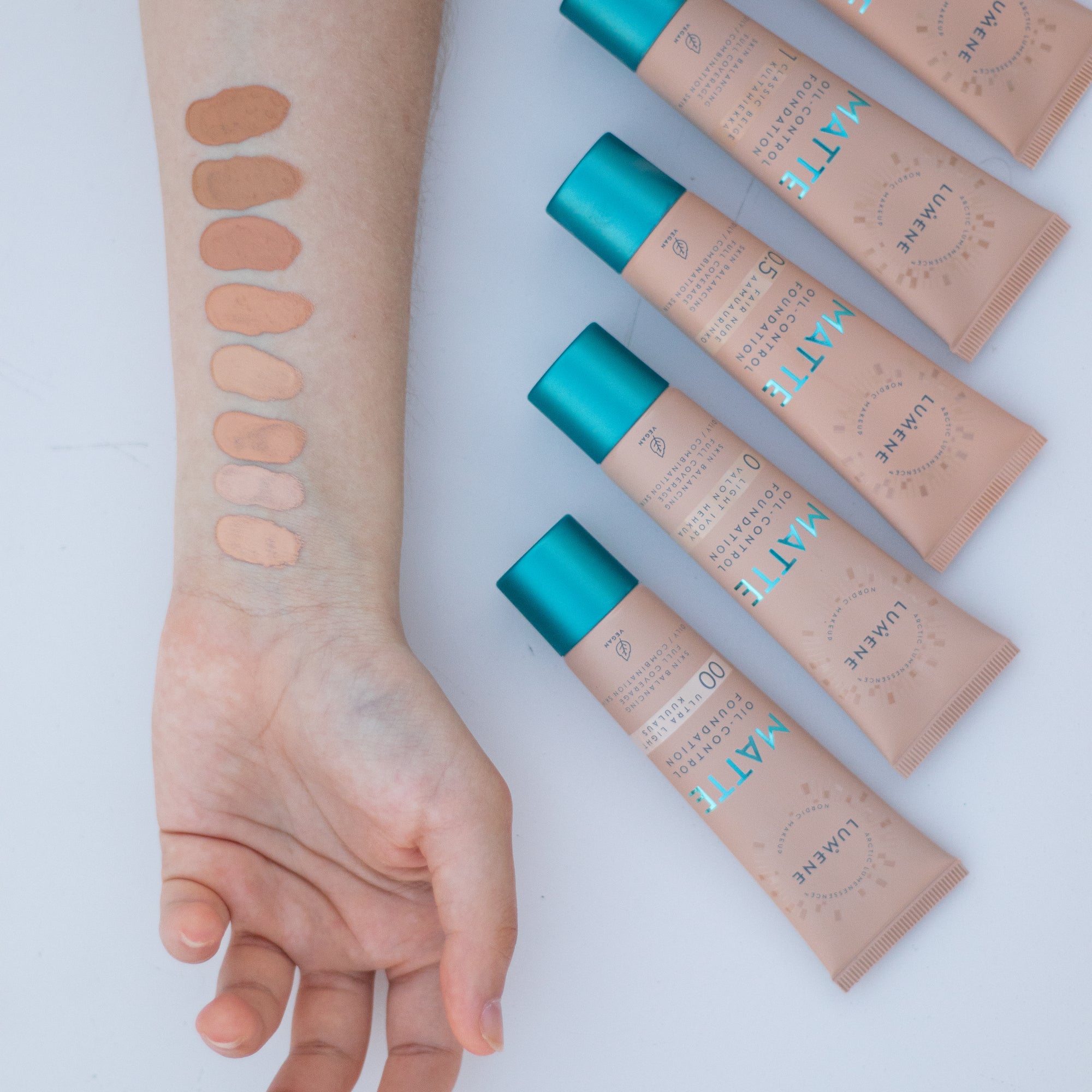 Веган Матиращ фон дьо тен Lumene Matte Oil-control Foundation