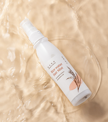 Ароматен спрей-грижа за хидратация и блясък DOORI Перлен блясък Rice Water Hair Mist